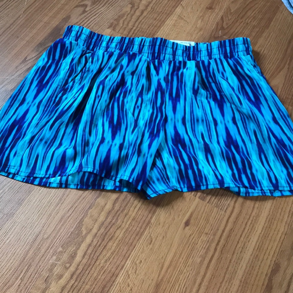 NWT shorts with pockets